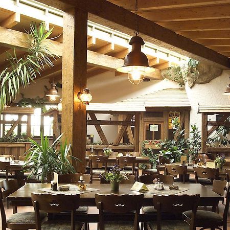 Raeuberschaenke Hotel Oederan Kültér fotó