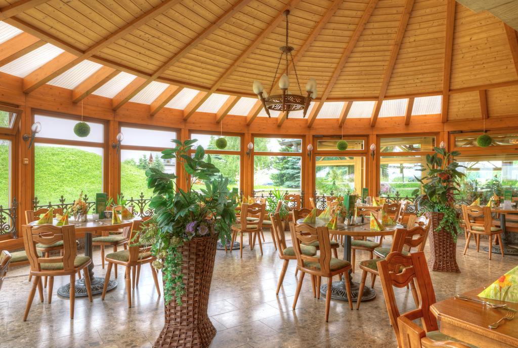 Raeuberschaenke Hotel Oederan Kültér fotó