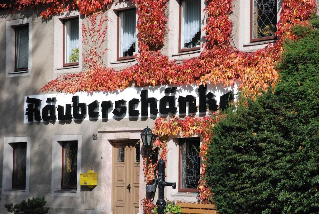 Raeuberschaenke Hotel Oederan Kültér fotó